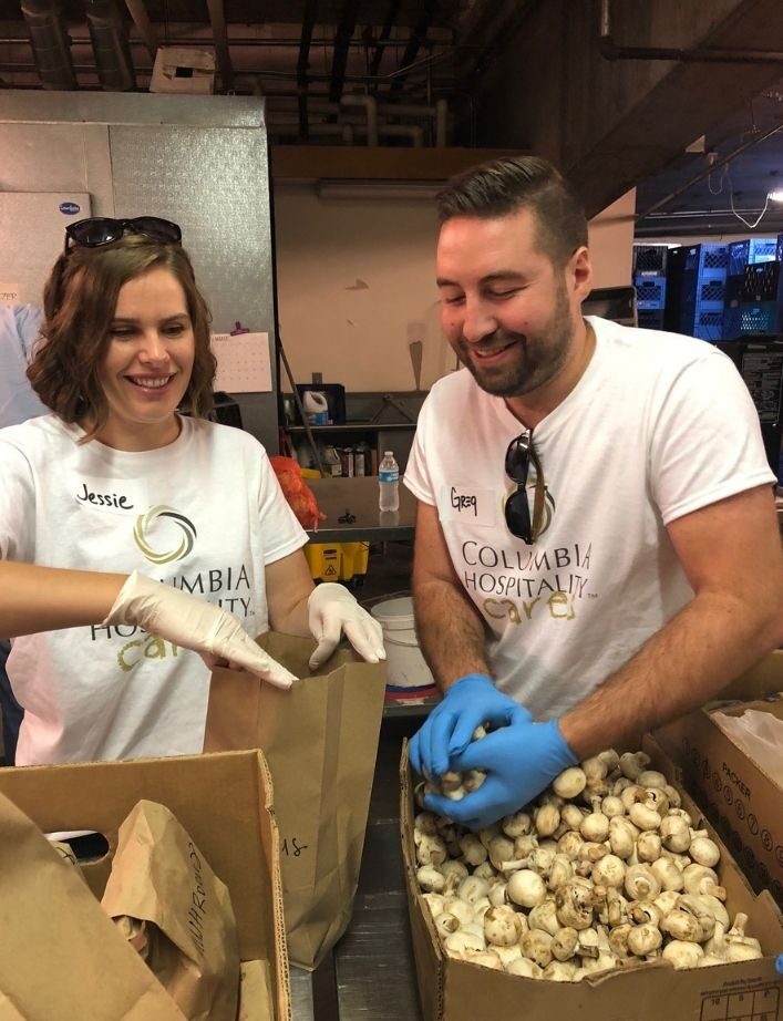 Columbia Cares Volunteers prepping food