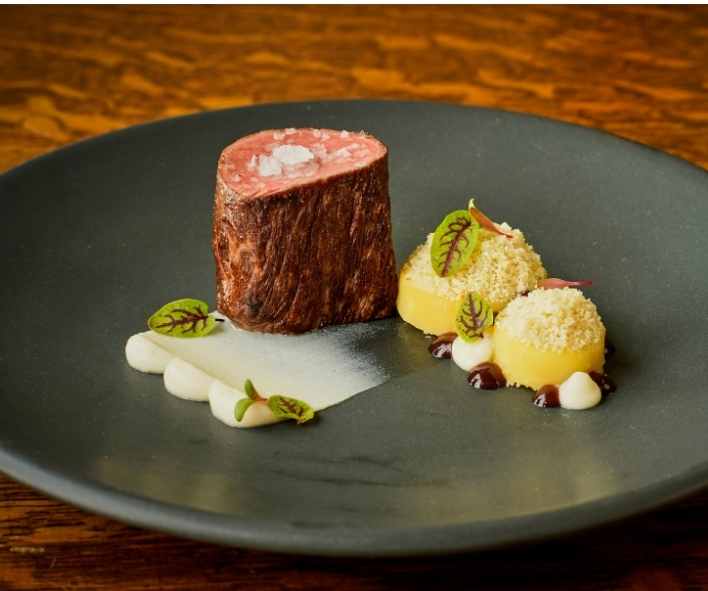 THE KITCHEN AT ABEJA